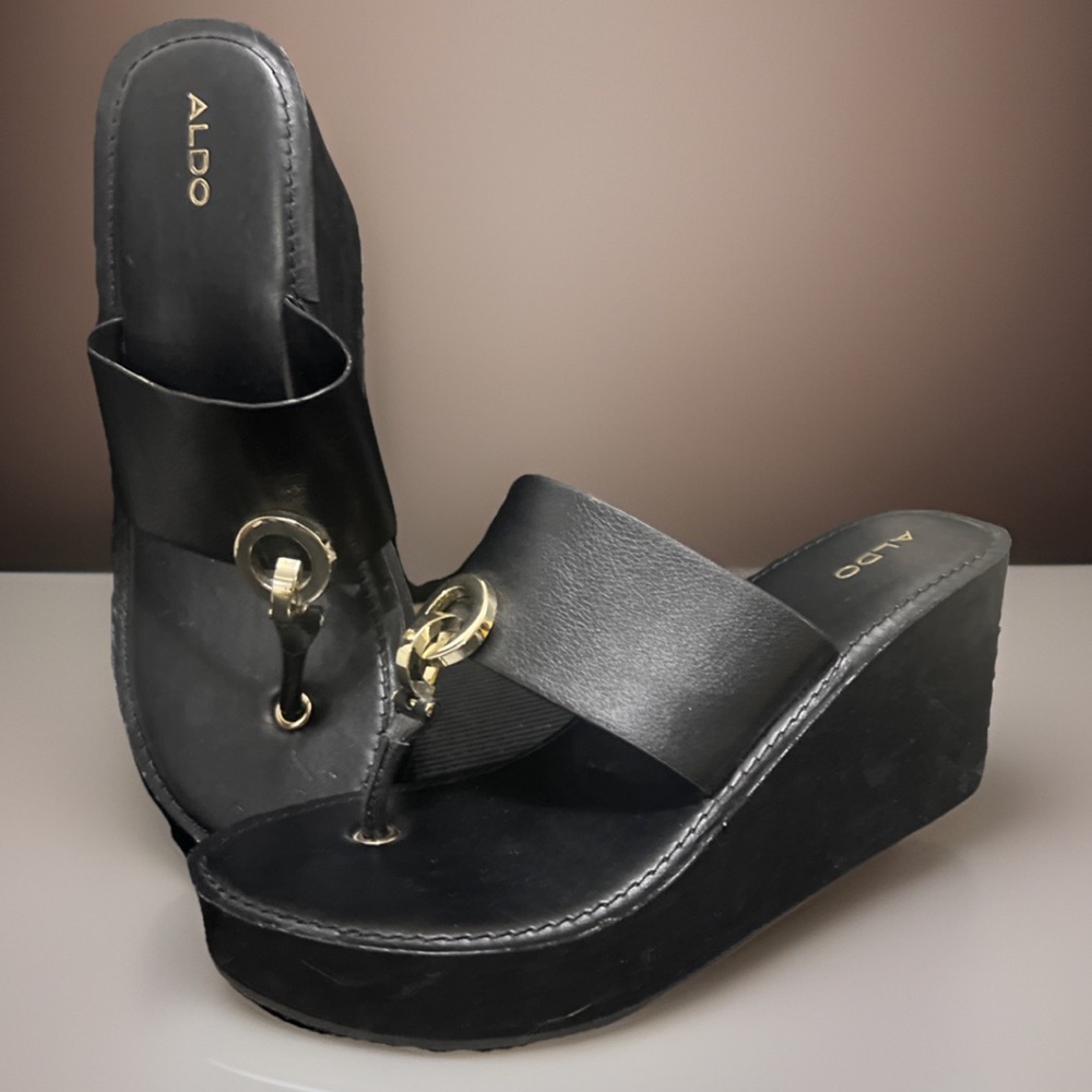 Aldo Chunky Wedge Foam Platform Gold Buckle Accent Leather Sandal Y2K 10